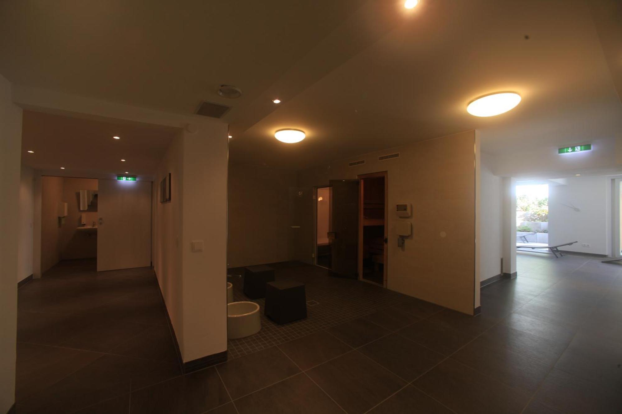 אנדינגן Kirchers Park & Wellnesshotel Kaiserstuhl Garni מראה חיצוני תמונה