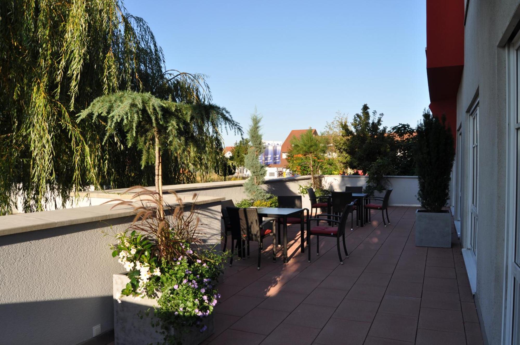 אנדינגן Kirchers Park & Wellnesshotel Kaiserstuhl Garni מראה חיצוני תמונה