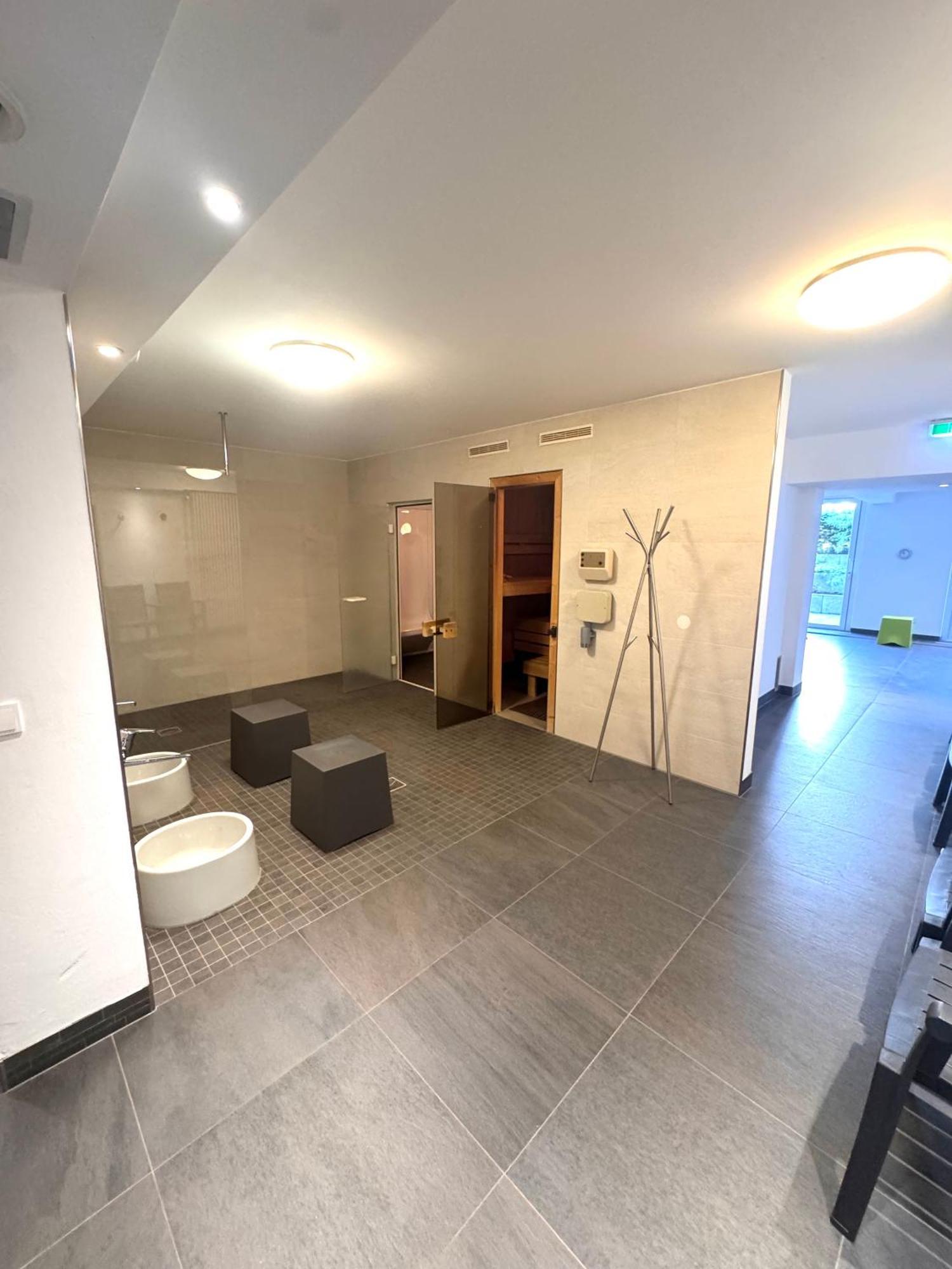 אנדינגן Kirchers Park & Wellnesshotel Kaiserstuhl Garni מראה חיצוני תמונה