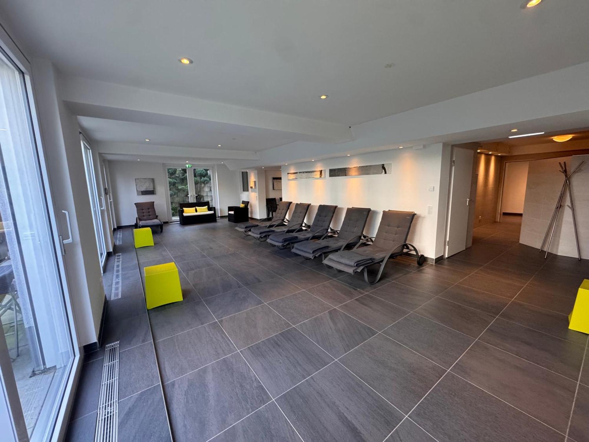 אנדינגן Kirchers Park & Wellnesshotel Kaiserstuhl Garni מראה חיצוני תמונה
