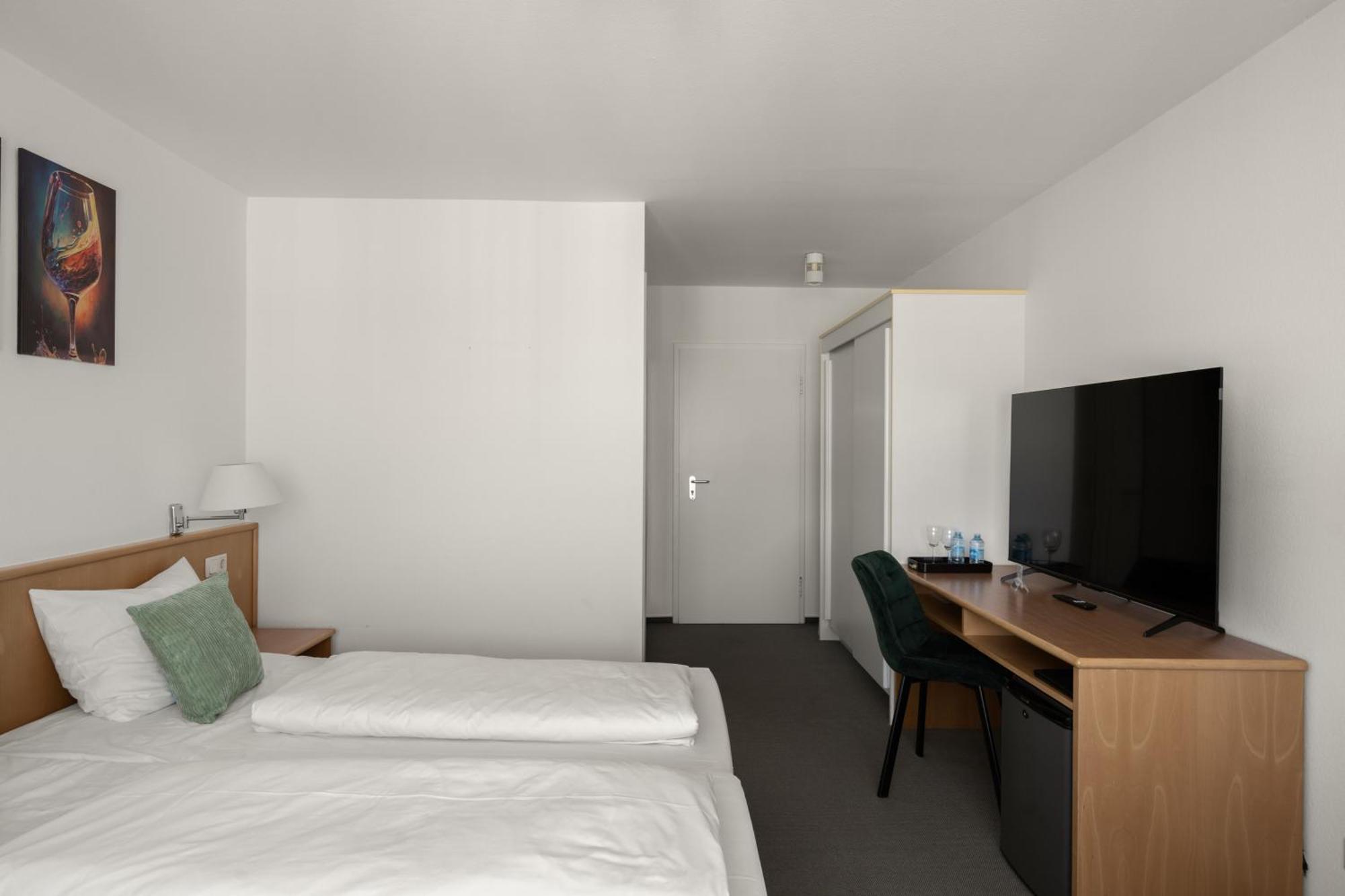 אנדינגן Kirchers Park & Wellnesshotel Kaiserstuhl Garni מראה חיצוני תמונה