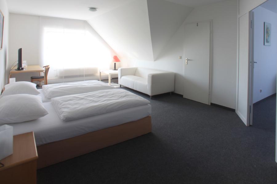 אנדינגן Kirchers Park & Wellnesshotel Kaiserstuhl Garni מראה חיצוני תמונה